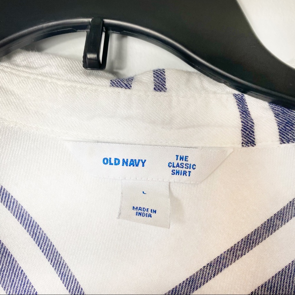 Old navy | The Classic Shirt Button Down Top - Picture 4 of 7